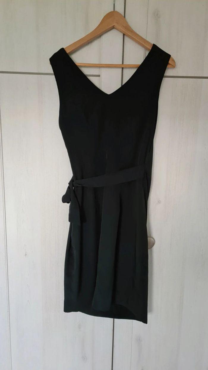 Robe noire Taille M - photo numéro 3