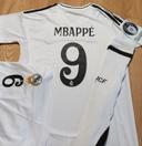 Maillot Mbappe taille 12 ans Real de Madrid domicile 2025