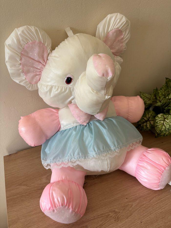 Ancienne peluche vintage éléphant  puffalump rose robe bleu bikin - photo numéro 2