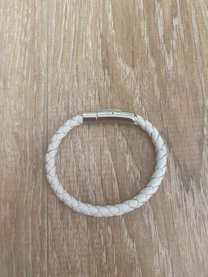 Bracelet blanc - photo numéro 1