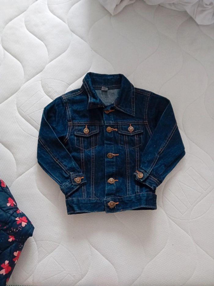 Veste jean 3 ans impeccable - photo numéro 2