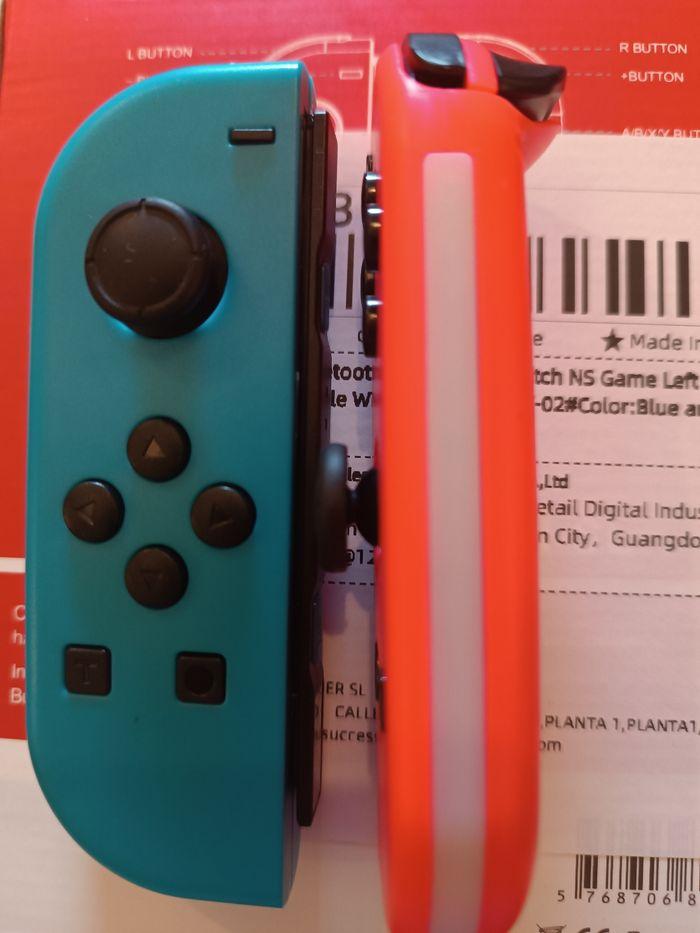 Joycon Switch bleu/rouge - photo numéro 2