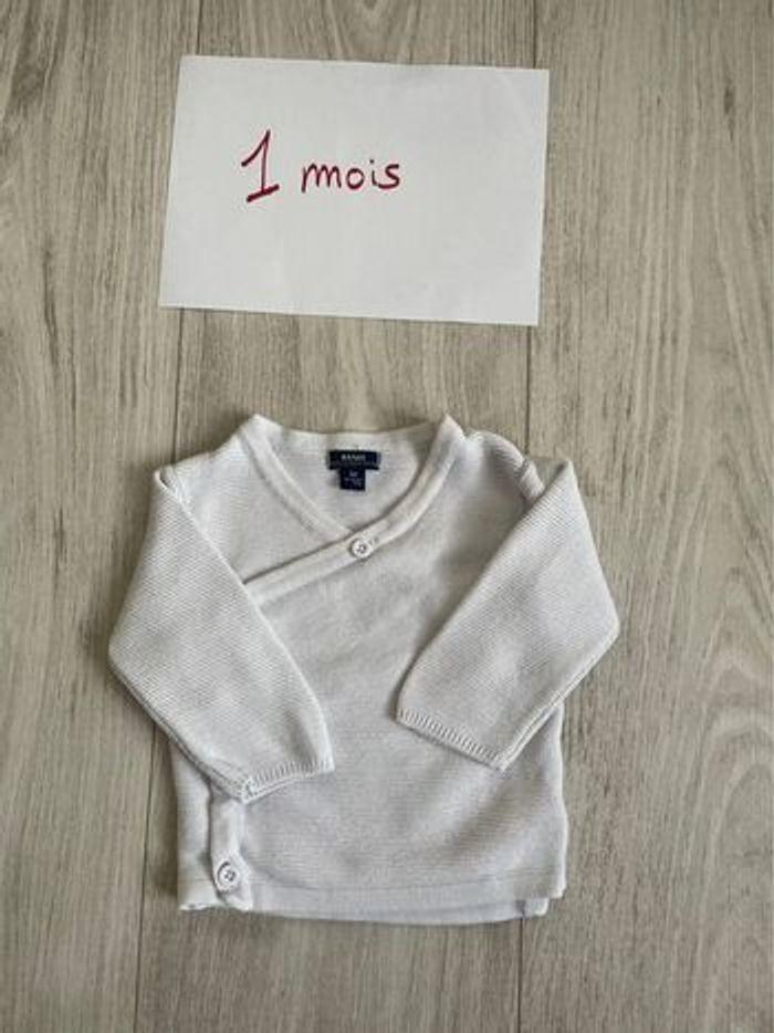 Lot gilets 1 mois - photo numéro 4