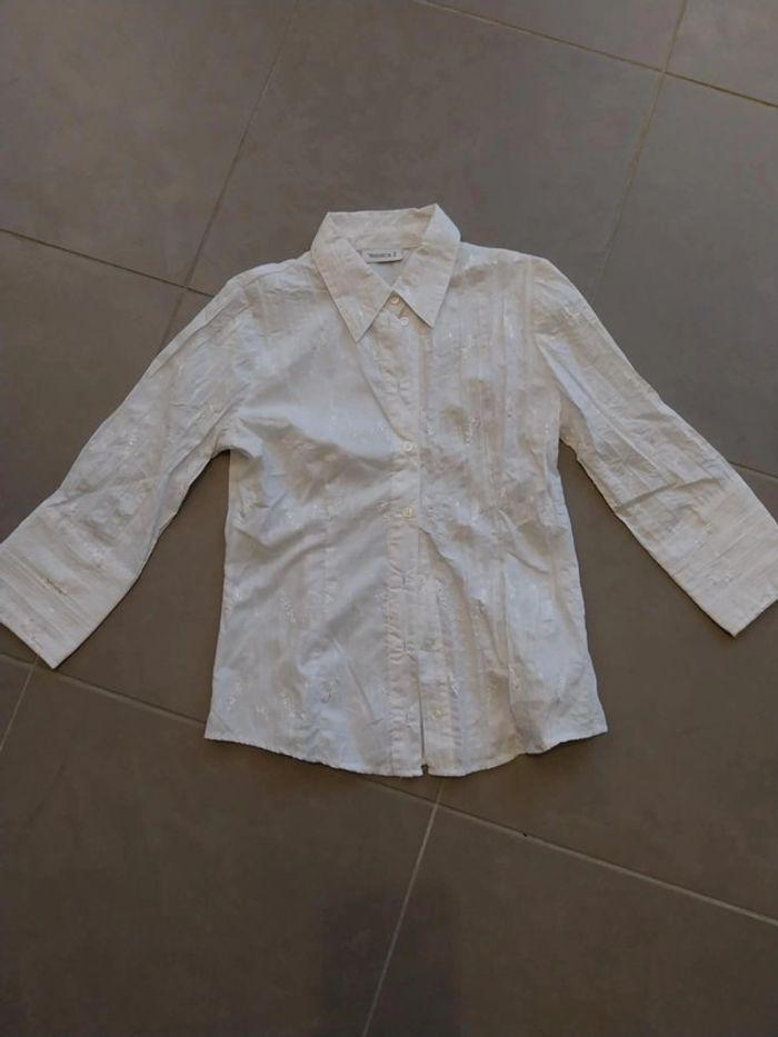 Chemise blanche avec motif brode T40 - photo numéro 1