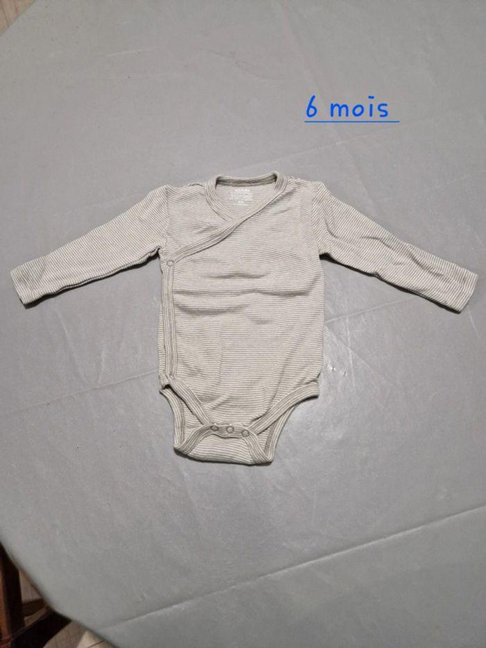 Lot de 10 body 6 mois - photo numéro 20