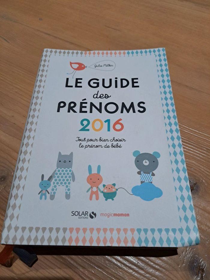 Livre Le guide des prénoms 2016 - photo numéro 1