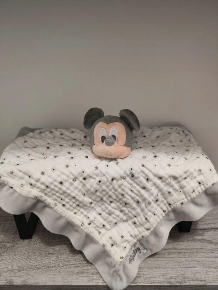 Doudou mouchoir mickey mouse - photo numéro 2