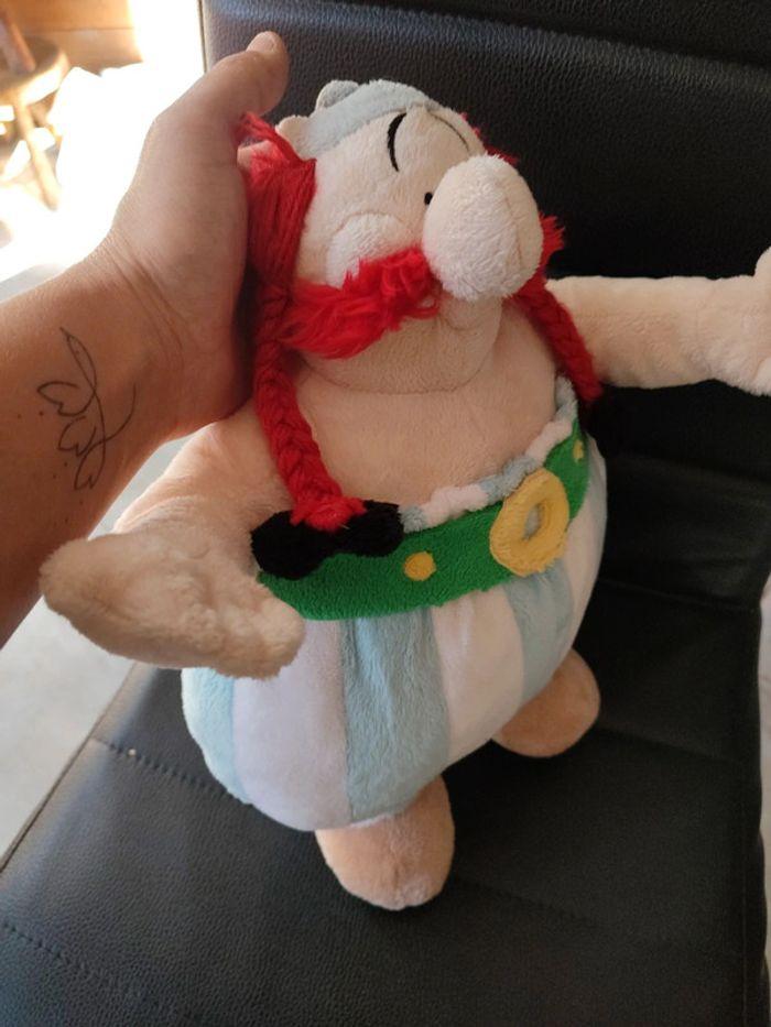 Astérix Obélix poupée peluche doudou teddy Uderzo parc 2005 - photo numéro 1