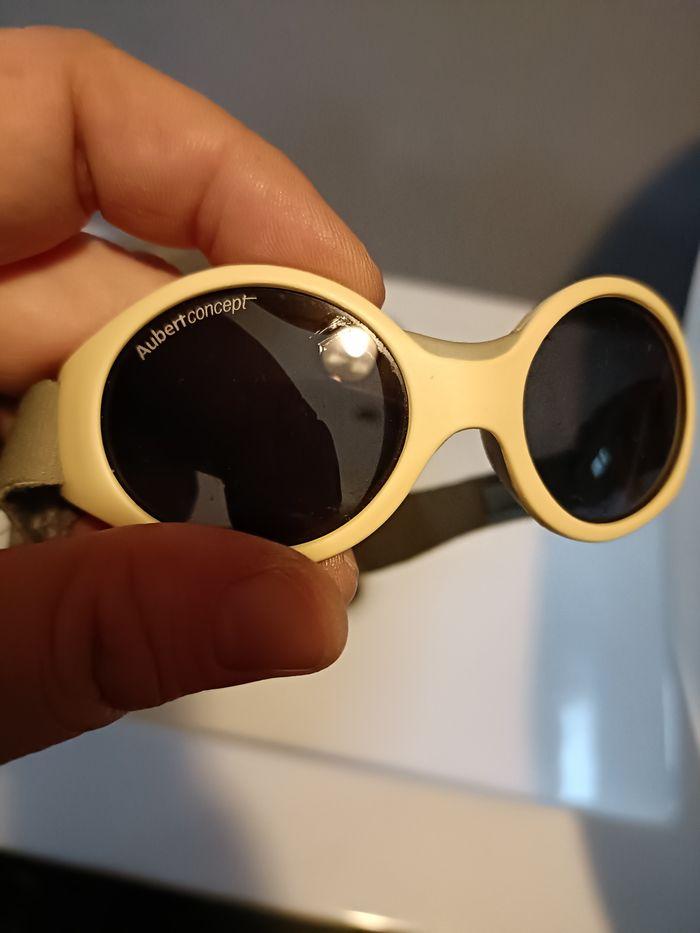 Lunettes de soleil pour bébé catégorie 3 - photo numéro 2