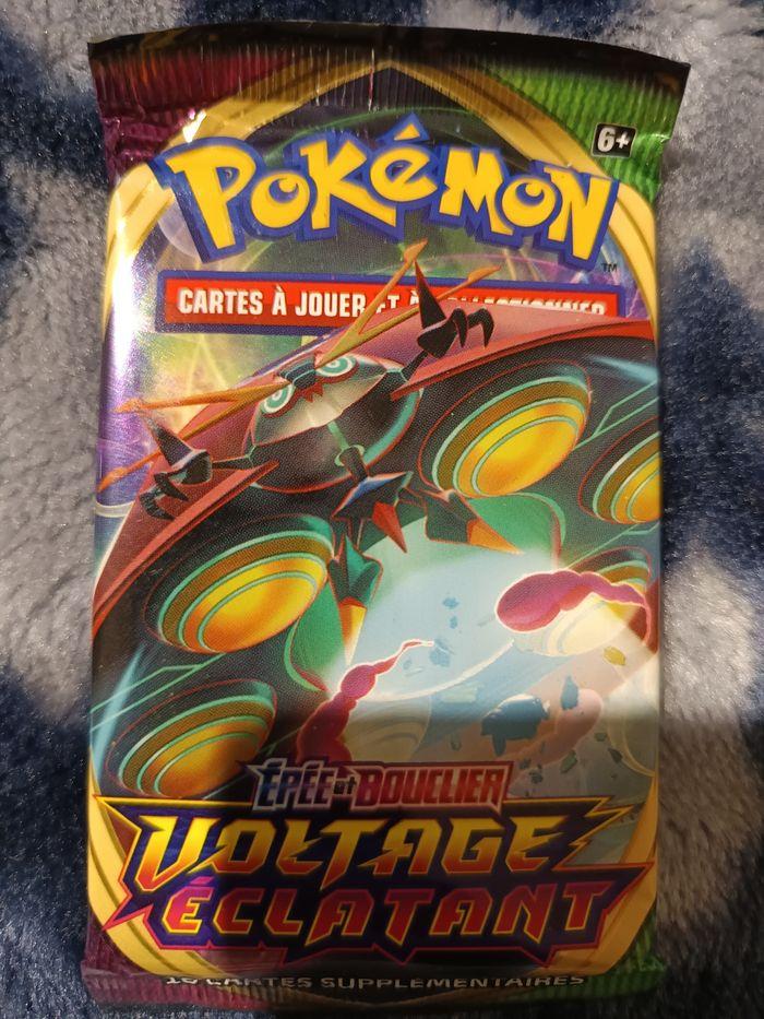 Lot boosters Pokemon Voltage Éclatant - photo numéro 2