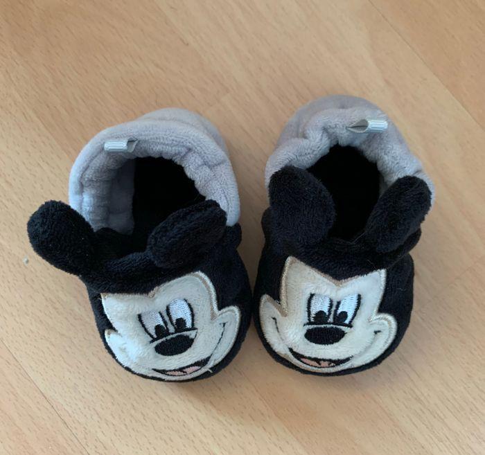 Chausson bébé Mickey 0-3 mois neuf - photo numéro 2