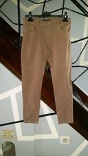 Pantalon beige taille 44