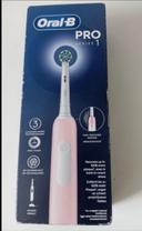 Brosse à dent électrique oral B pro1 neuve