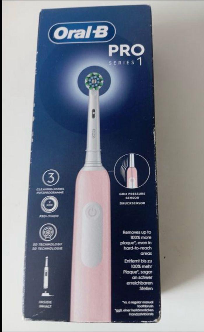 Brosse à dent électrique oral B pro1 neuve