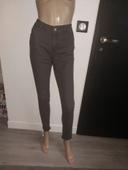 Pantalon skinny taille 38 neuf avec étiquette