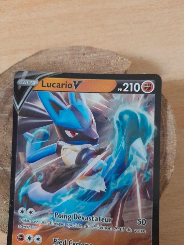 Carte pokemon Lucario V - photo numéro 3