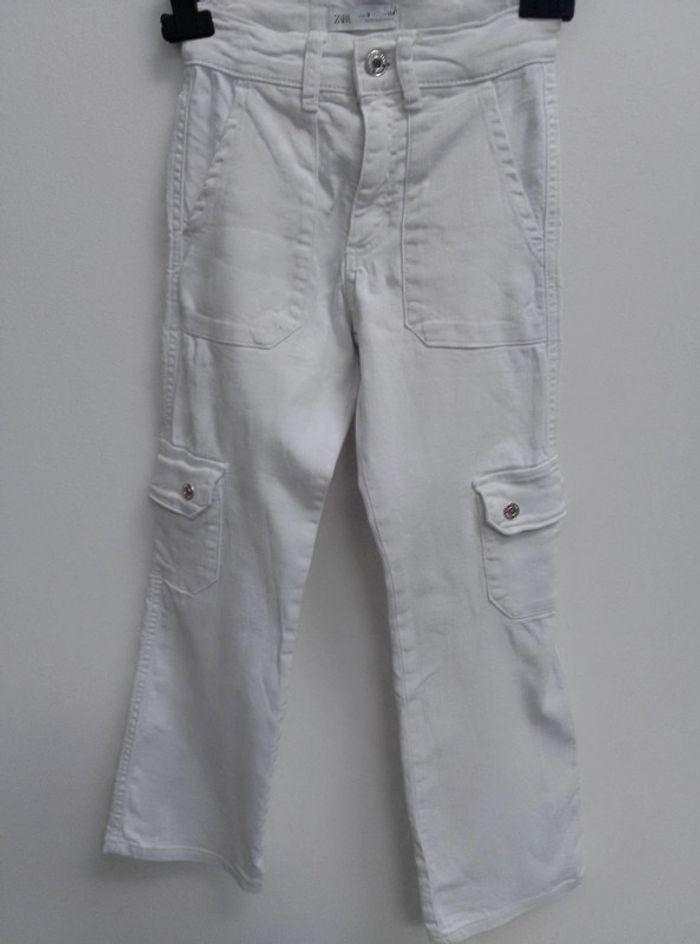 Jeans cargo Zara fille 9 ans - photo numéro 1