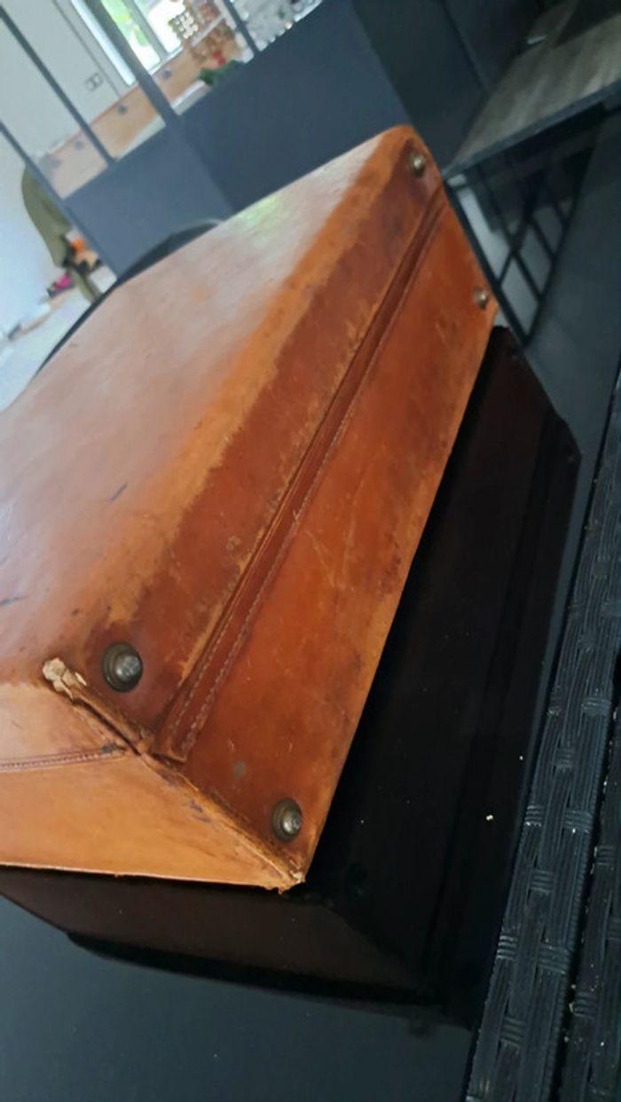 Ancienne valise en cuir - photo numéro 6