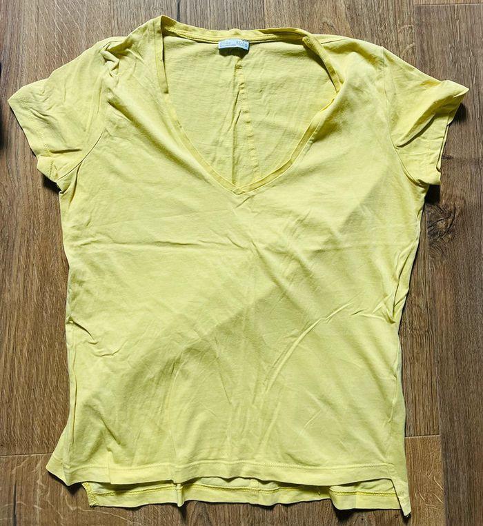 T-shirt jaune - photo numéro 1