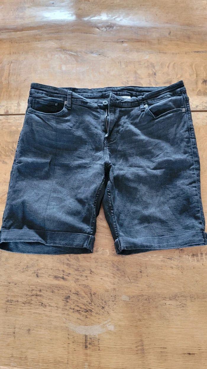 Short Jean 50 - photo numéro 1