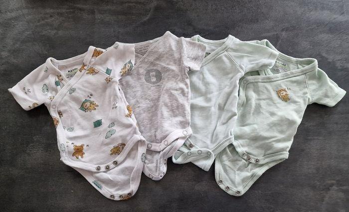 Lot de 4 body manches courtes naissance