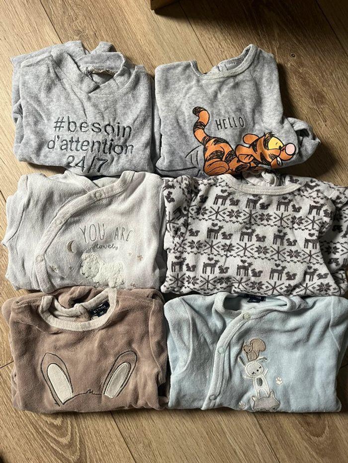 Lot de 14 pyjamas garçon 3 mois - photo numéro 1