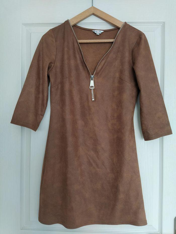 robe marron