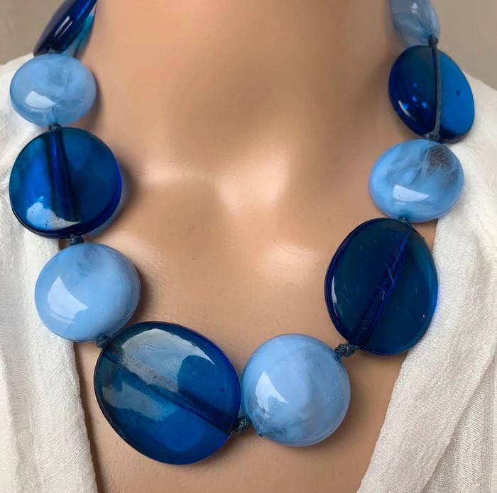 Collier ras de cou grandes perles bleues transparentes - photo numéro 6