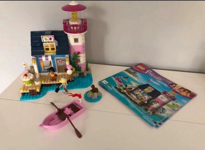 Lego Friends 41094 Le phare d’hearthlake city - photo numéro 1