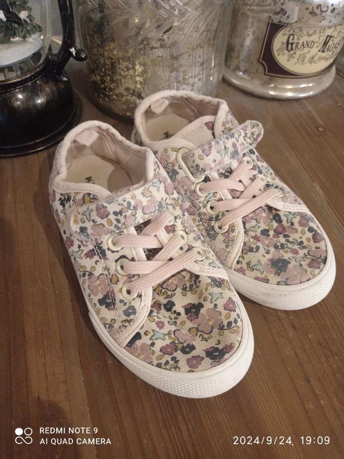 Baskets en toile liberty Kiabi t.26 - photo numéro 1