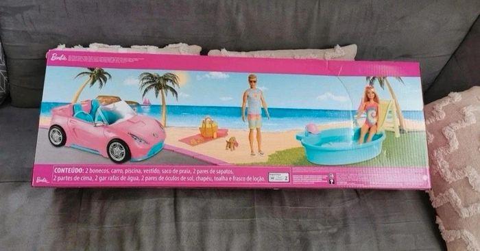 Jeu poupée Mattel Coffret Barbie et Ken voiture décapotable, piscine avec toboggan - photo numéro 3