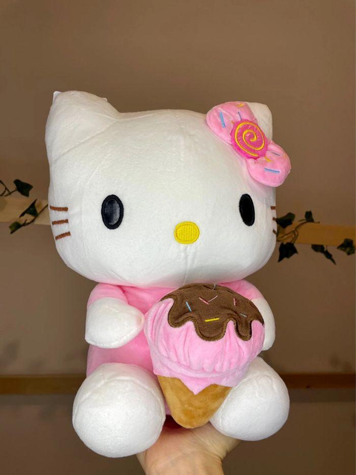 Peluche Hello Kitty avec sa Glace 🍦 - photo numéro 11