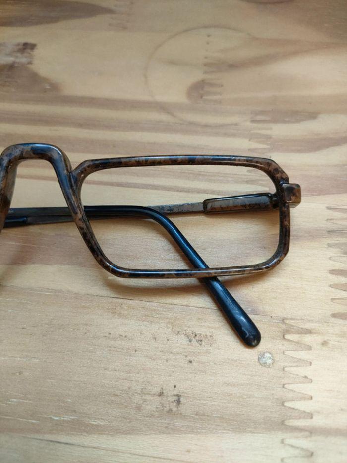 Lunettes marron vintage et originales monture rectangle en plastique - photo numéro 2