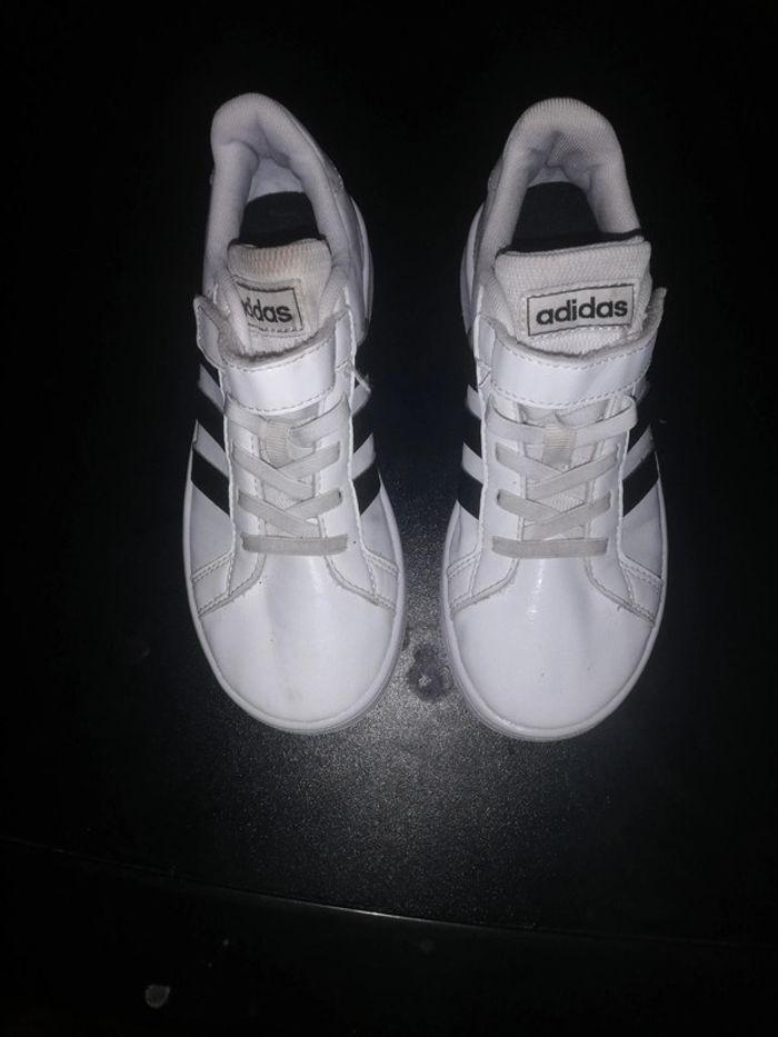 Basket Adidas t 33 - photo numéro 2