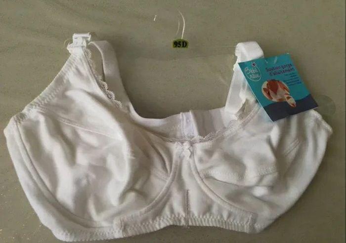 Soutien-gorge d'allaitement blanc neuf 95D Bébé Rêve Neuf avec étiquettes - photo numéro 1