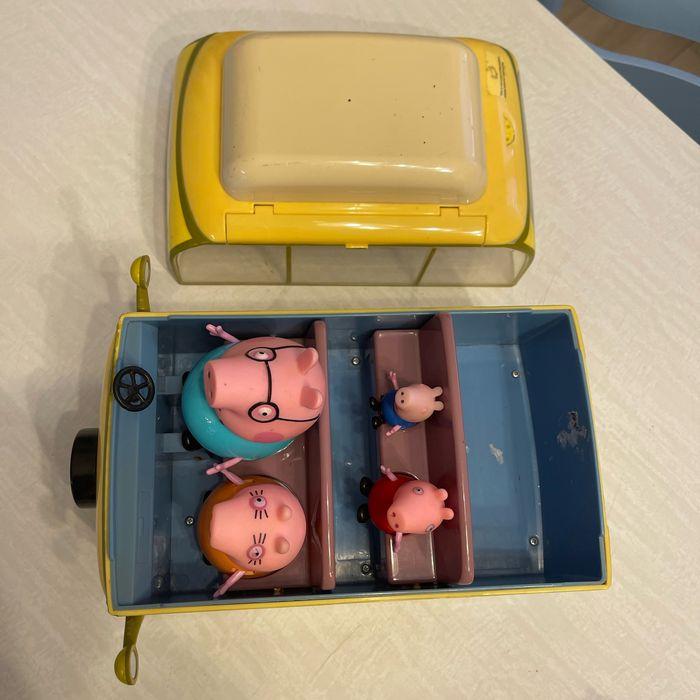 Super lot Peppa Pig avec bus jaune - photo numéro 6