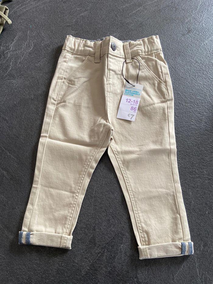 Pantalon 12/18 mois neuf - photo numéro 1