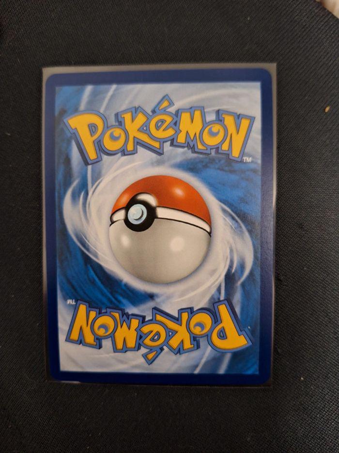 Carte pokemon urshifu v - photo numéro 2