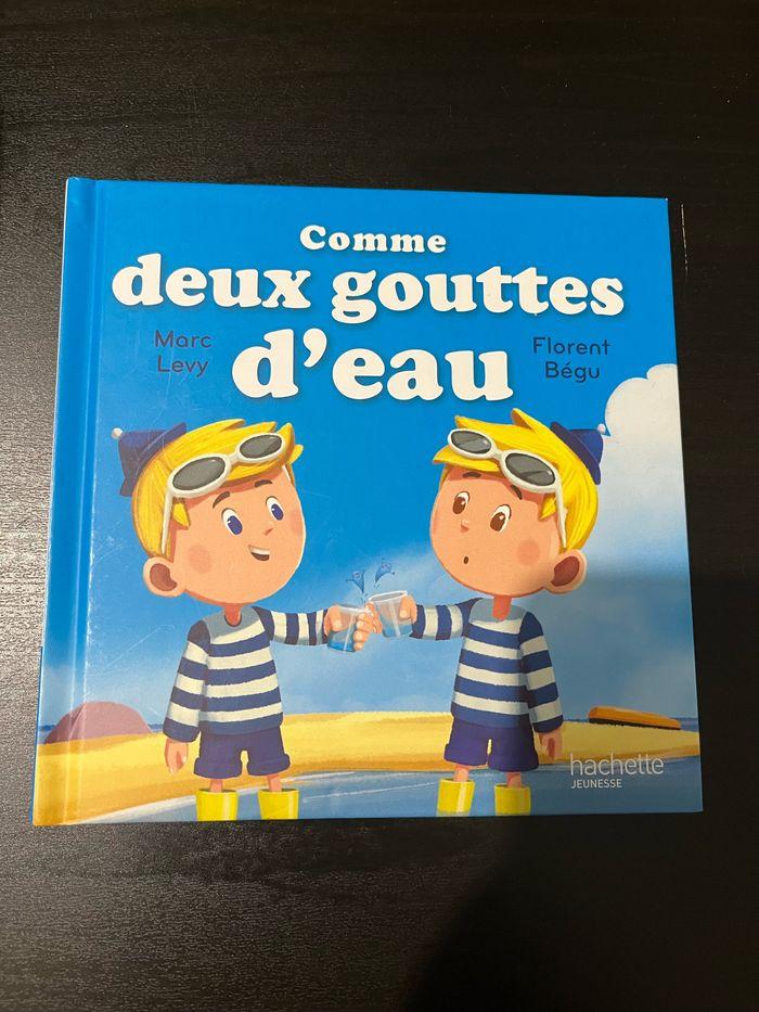 Livre Mcdonald «Comme 2 gouttes d’eau» - photo numéro 1