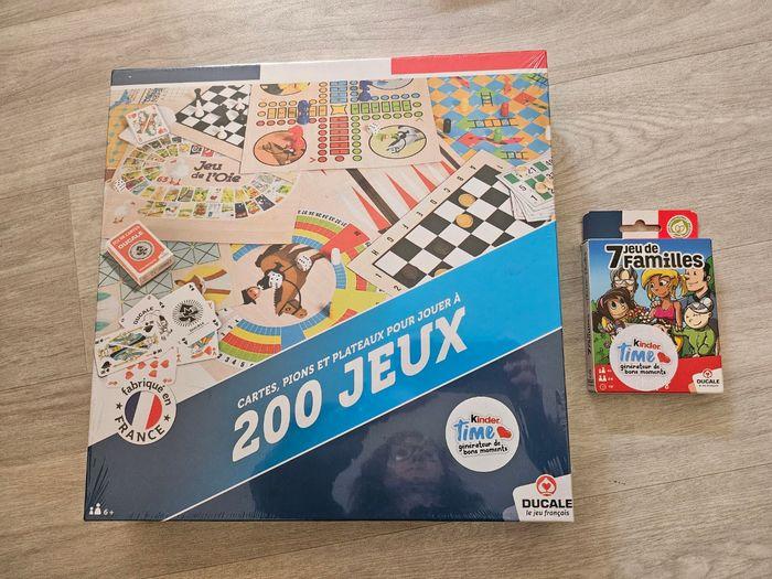 Lot 200 jeux + 7 familles