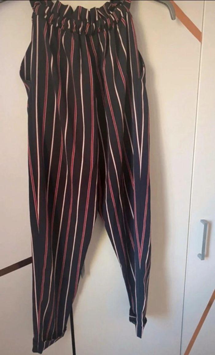 Pantalon très bon état Pull & Bear taille S - photo numéro 3