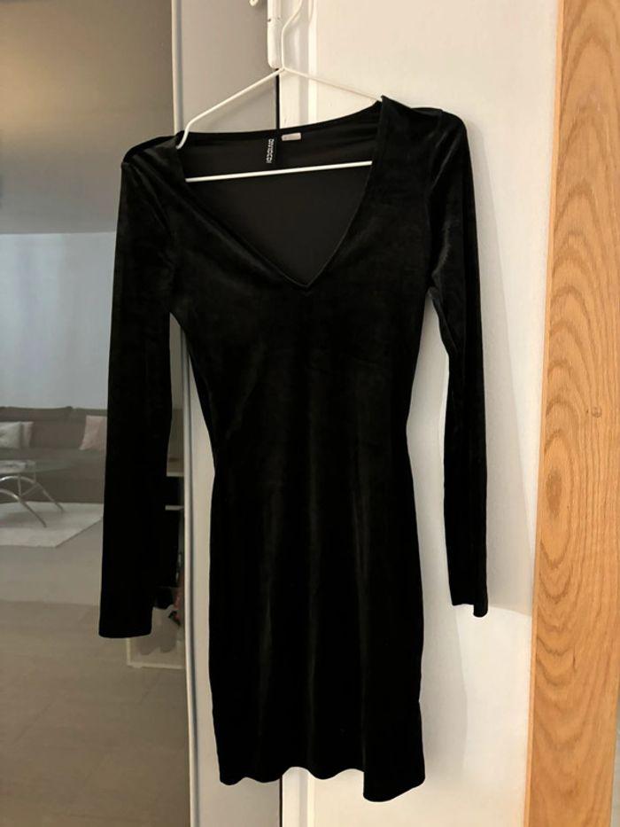 Robe soirée en velours noir h&m - photo numéro 1