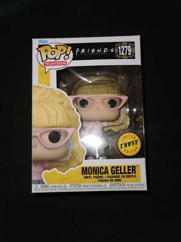 Lot 2 Figurines Funko Pop Monica Geller N°1279 / Friends / 1Chase+1Normal - photo numéro 2