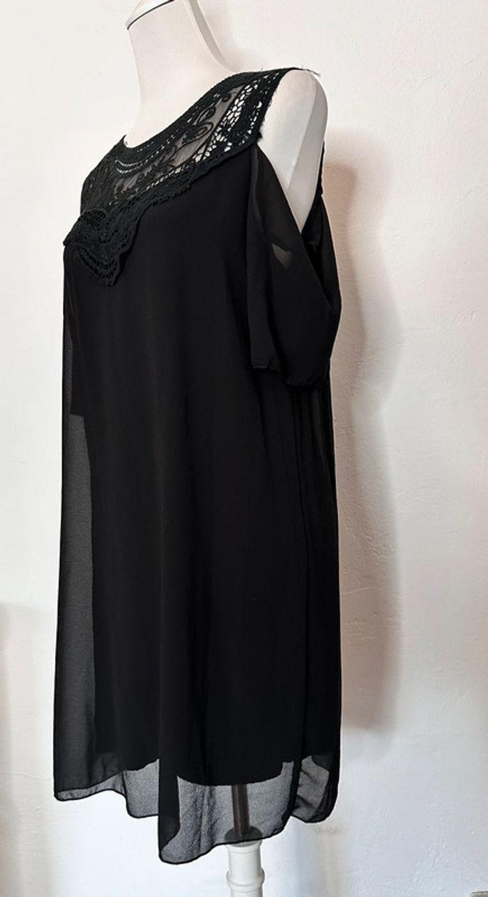 Robe Cloothes noire en voile doublée décolleté guipure taille 40 - photo numéro 2