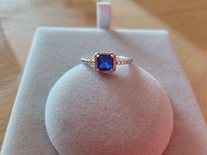 Bague Halo Bleu Carré Scintillant pandora taille 54 - photo numéro 9