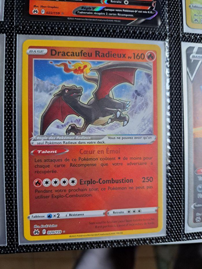 Carte pokémon dracaufeu radieux