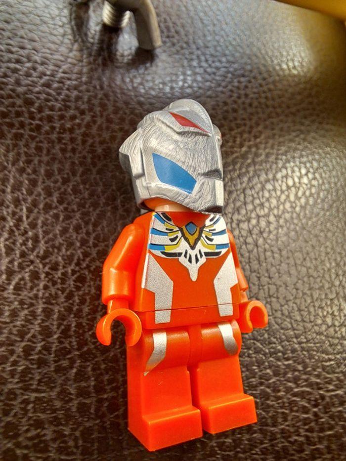 Figurine Lego compatible Ultraman - photo numéro 4