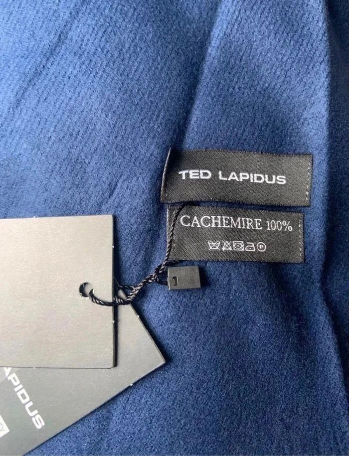 Grande écharpe / étole en cachemire bleue marine Ted Lapidus - photo numéro 3