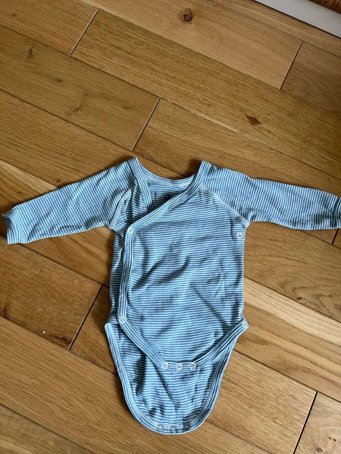 Body Petit Bateau taille 1 mois - photo numéro 1