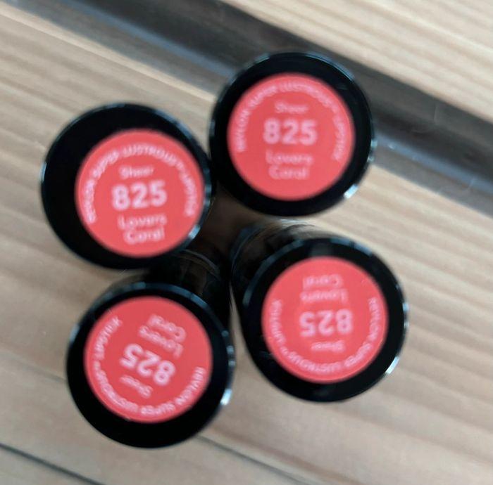 lot 4 rouges à lèvres Revlon - photo numéro 2